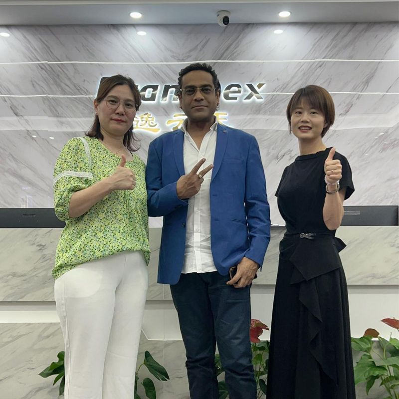 印度客户慕名来访逸云天，洽谈空气质量监测项目合作!